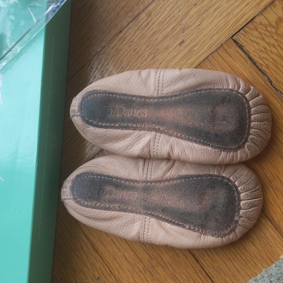 Ballet shoes 6 wide - Picture 4 of 6